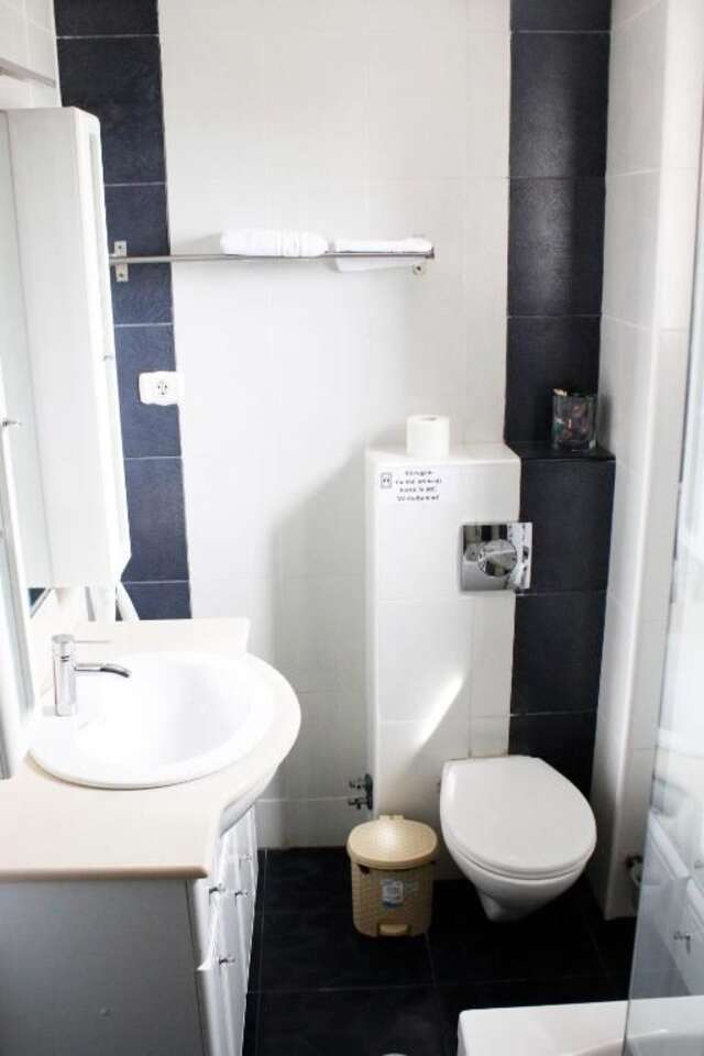 Отель Hotel Papion Бухарест-49